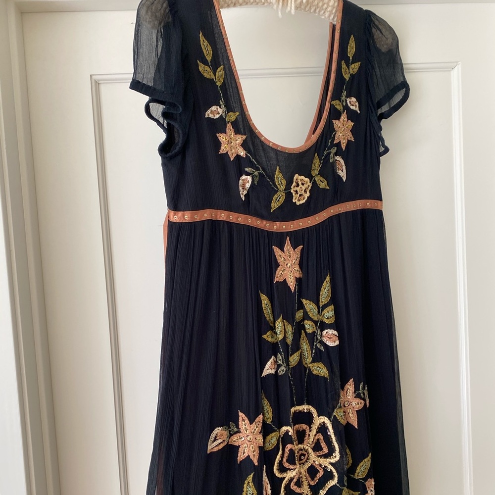 Flapper 1920’s inspired vintage embroidered dress